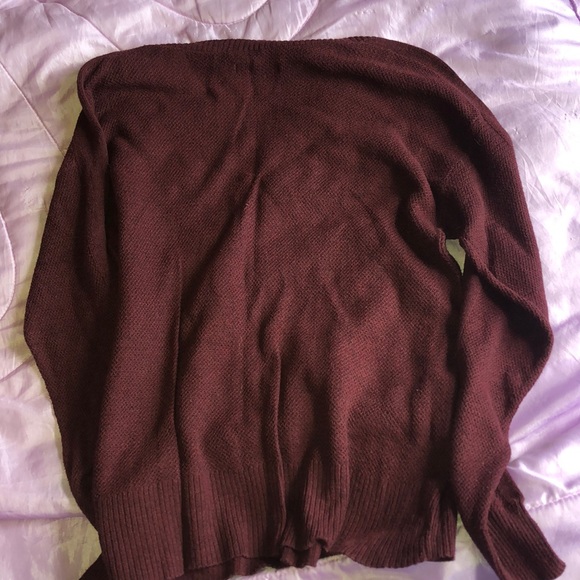 sweater - Picture 3 of 3